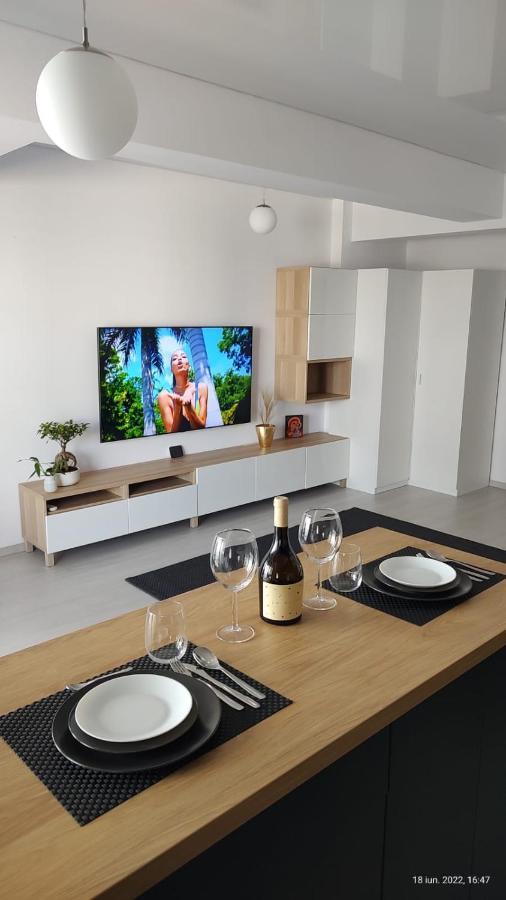 Van Studio Năvodari Exteriér fotografie